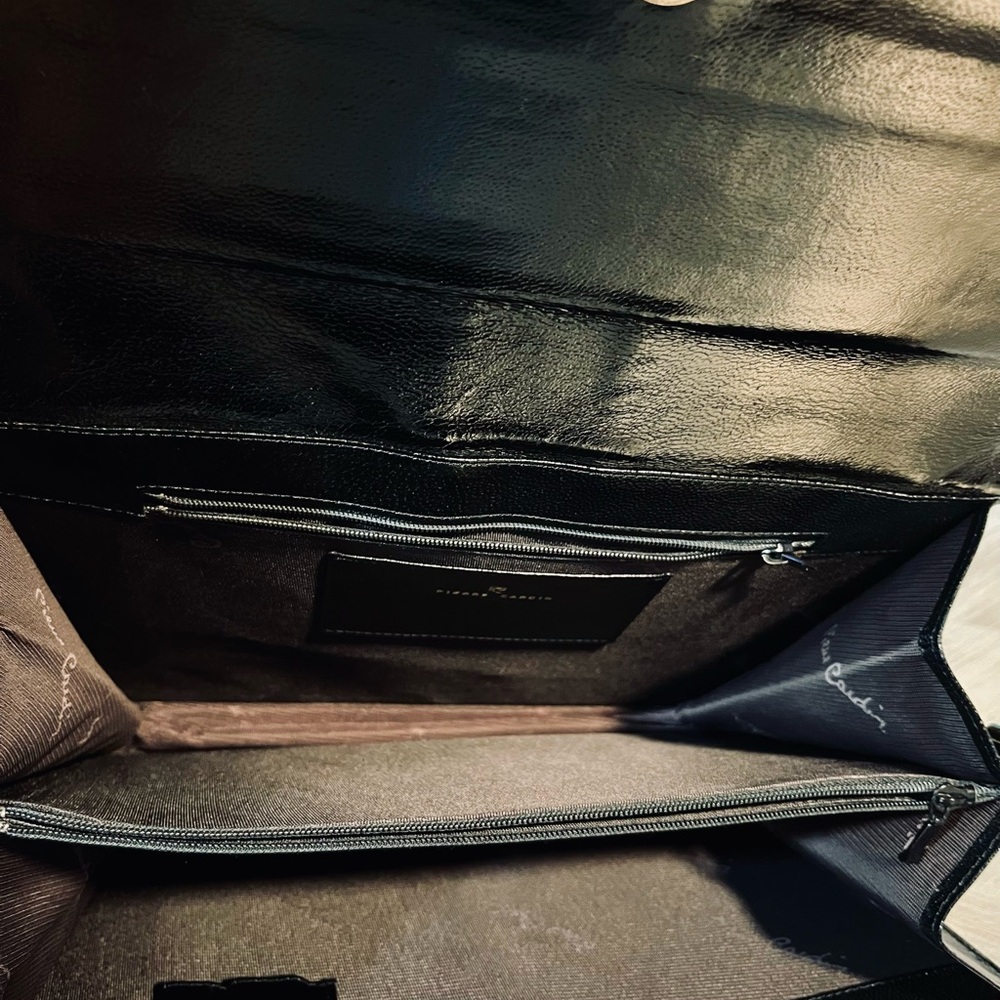 Pierre Cardin Black Leather Messenger Bag - Picture 7 of 11